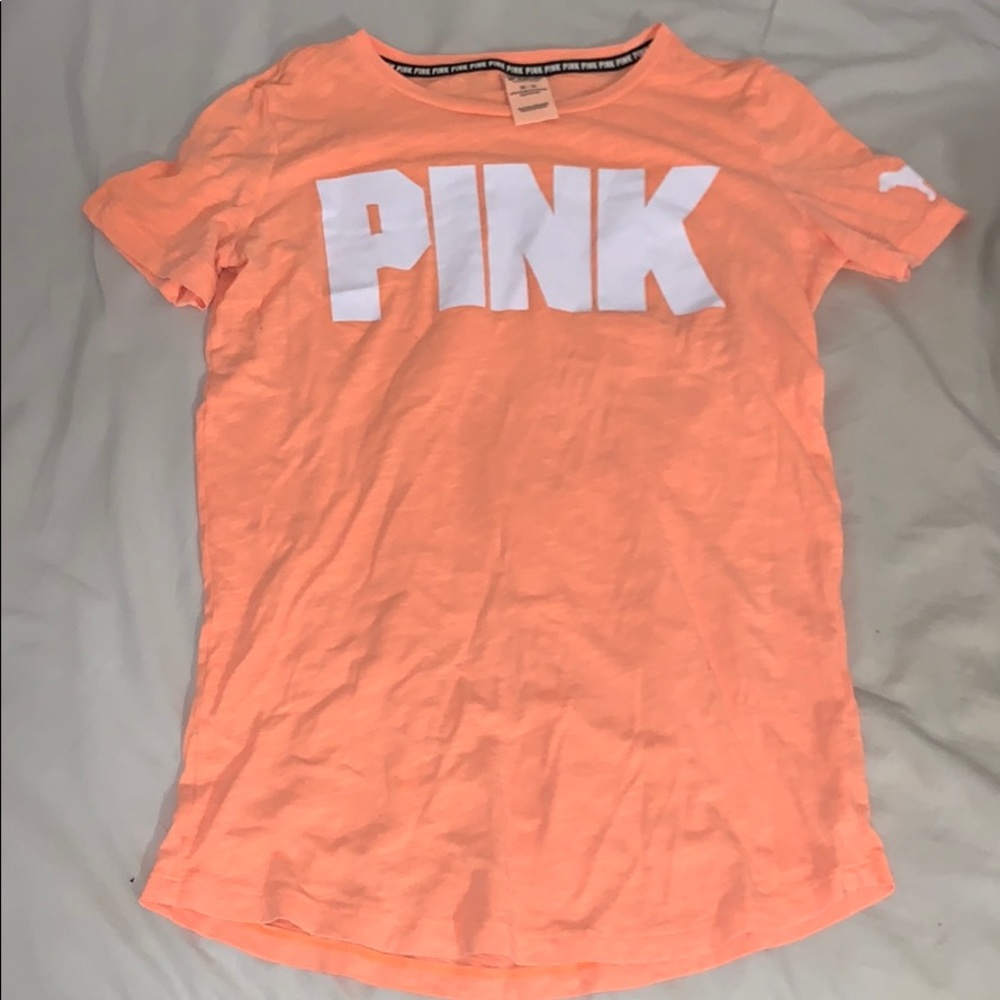T-shirt by Victoria’s Secret PINK